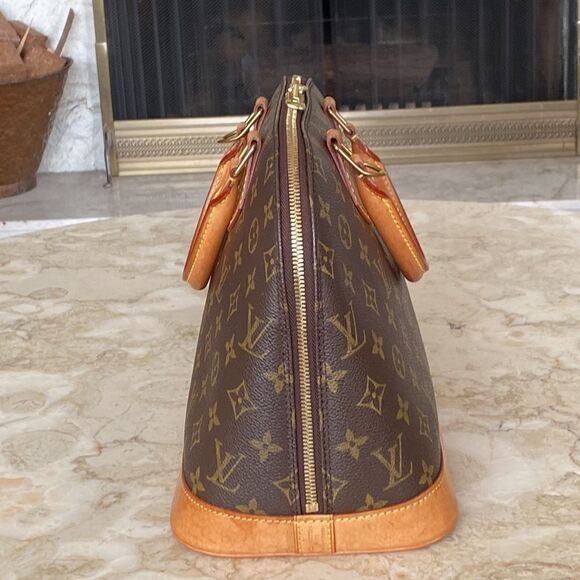 Authentic Louis Vuitton Alma Monogram Satchel Handbag - FL1001 - Picture 4 of 16